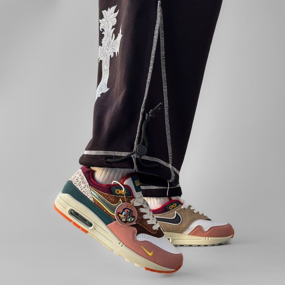 Nike Air Max 1 87 Luxe