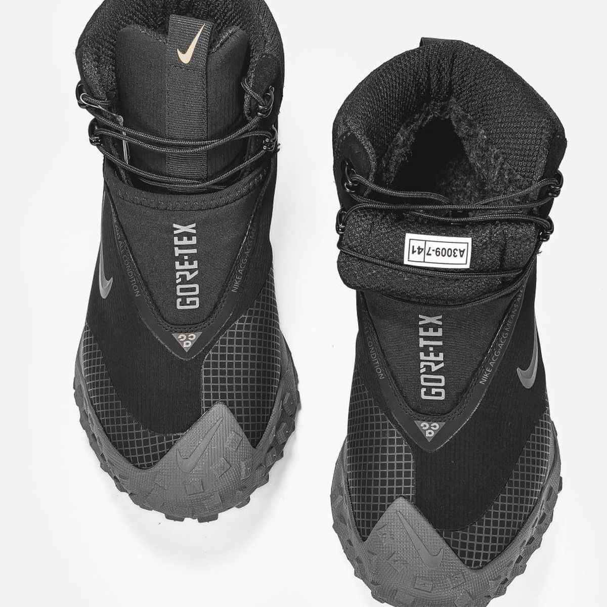 Nike ACG Mountain Fly Gore-Tex Fur