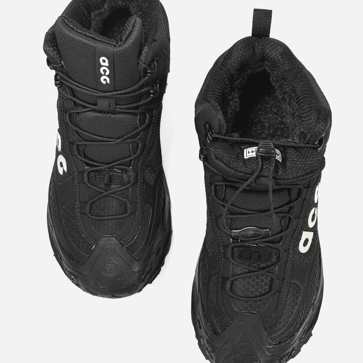 Nike ACG Mountain Fly