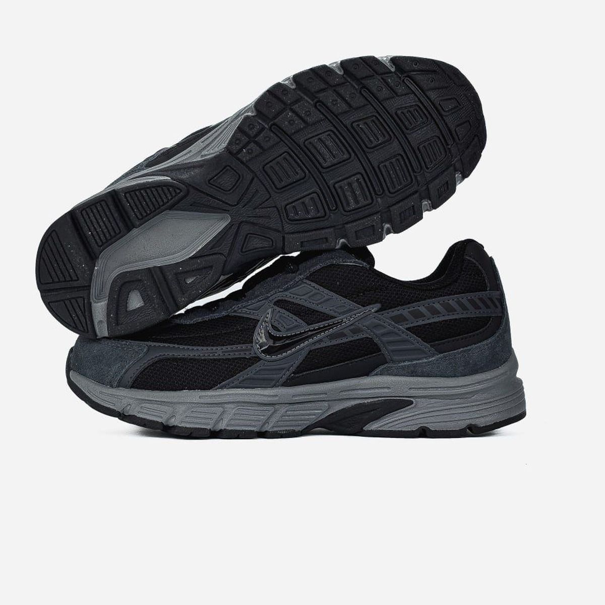 Nike Initiator