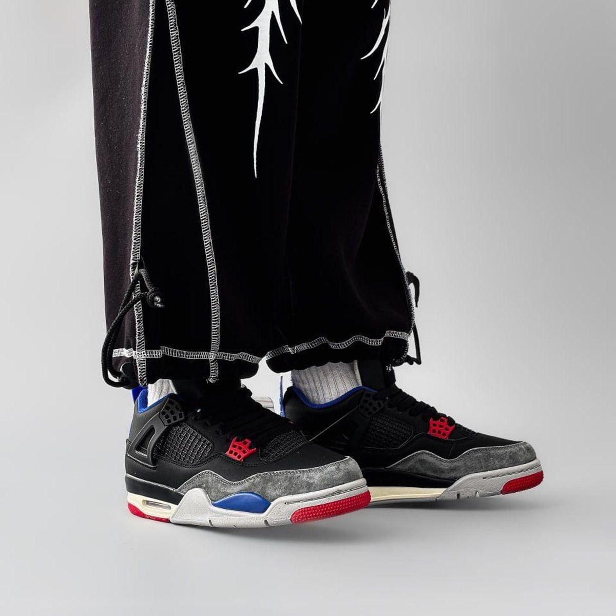 Nike Air Jordan 4 Retro 