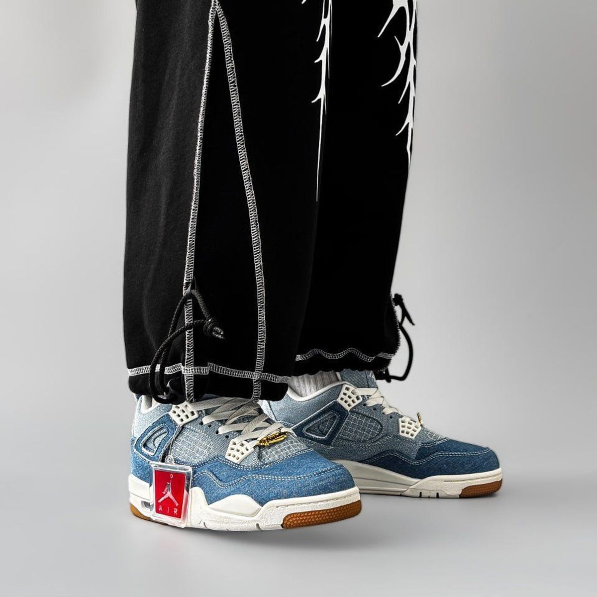 Nike Air Jordan 4 Retro