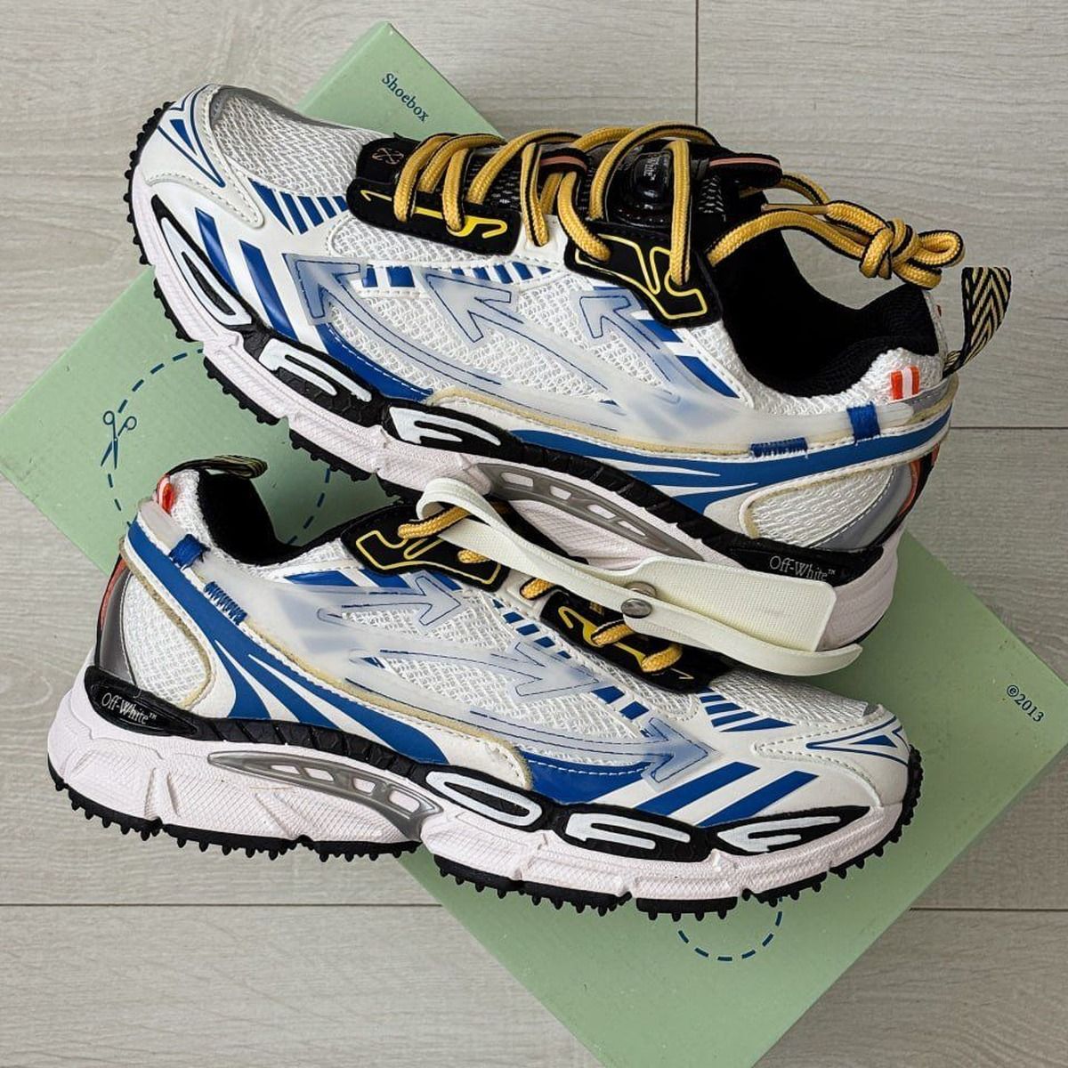 Off-White Be Right Back
