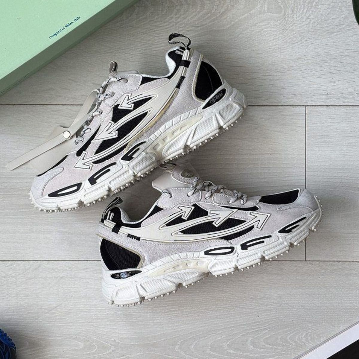 Off-White Be Right Back