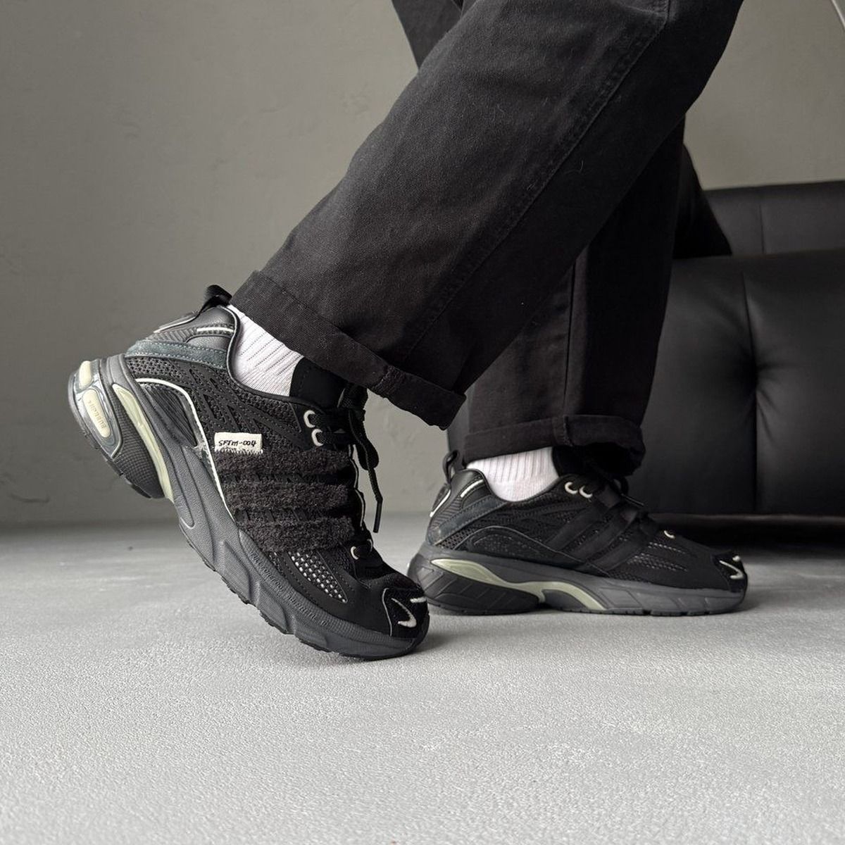 Adidas Adistar Coushion x S.F.T.M.