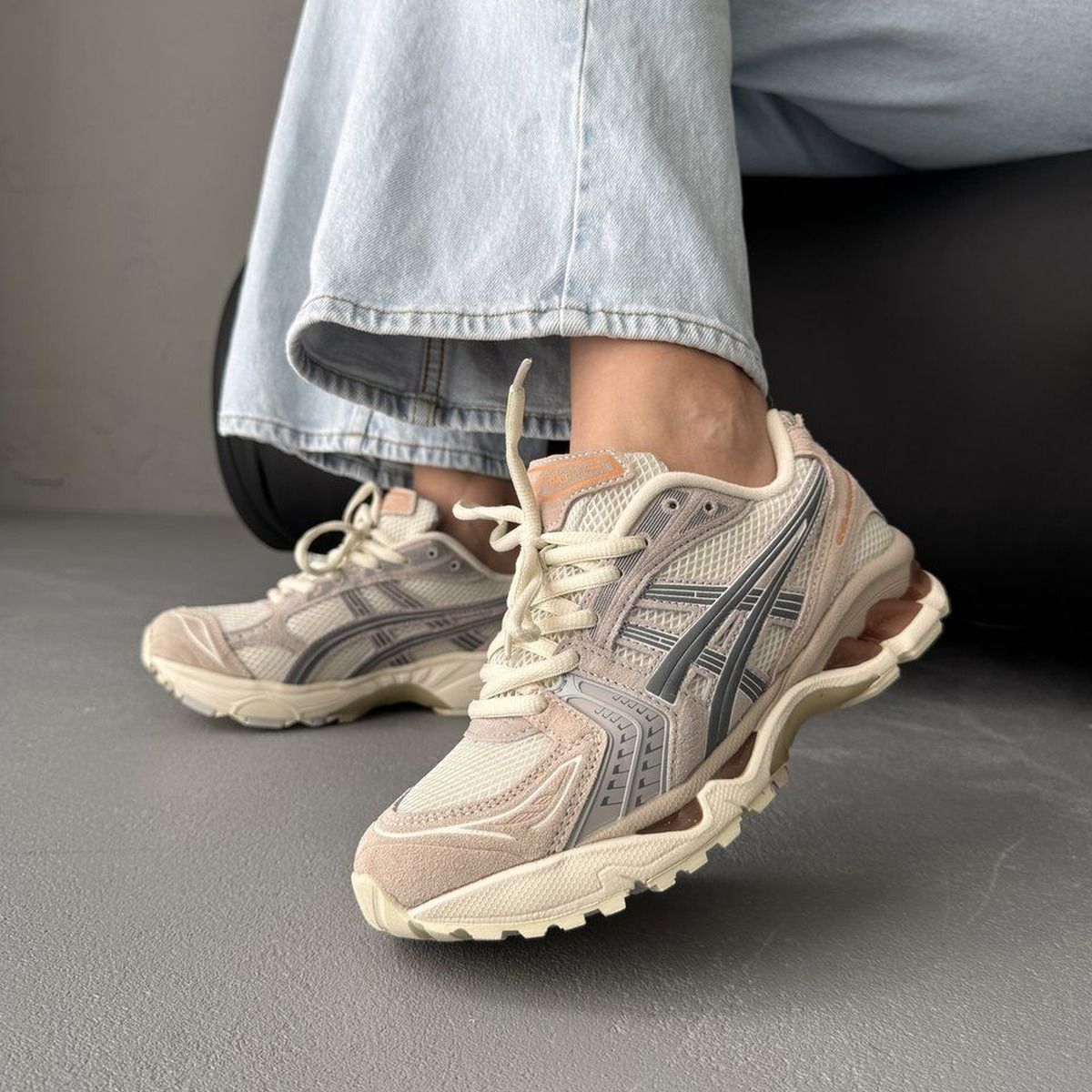 Asics Gel-Kayano 14