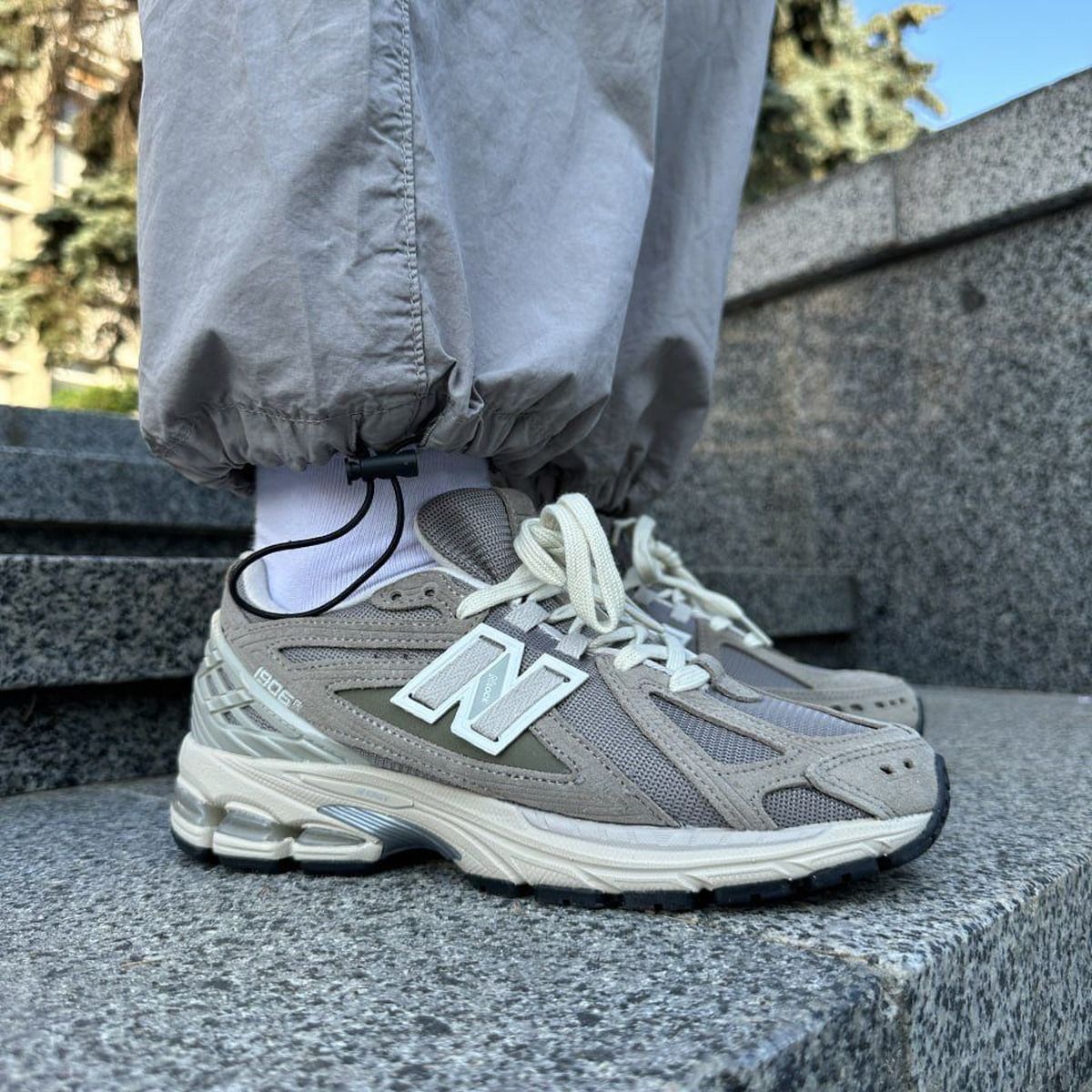 New Balance 1906R
