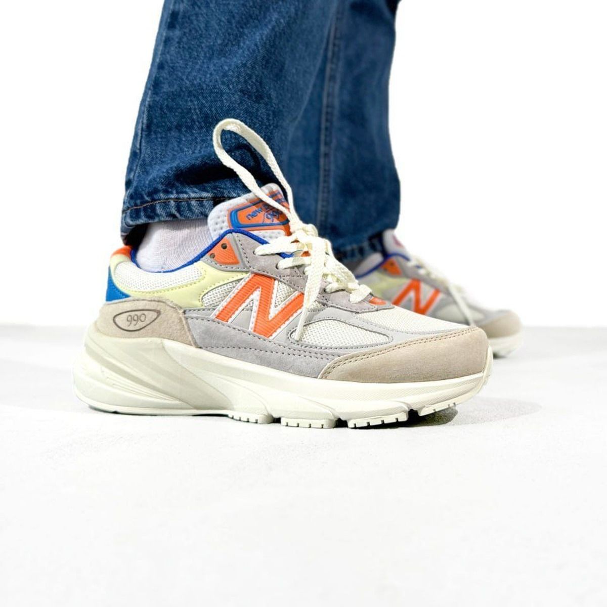 New Balance 990 V6