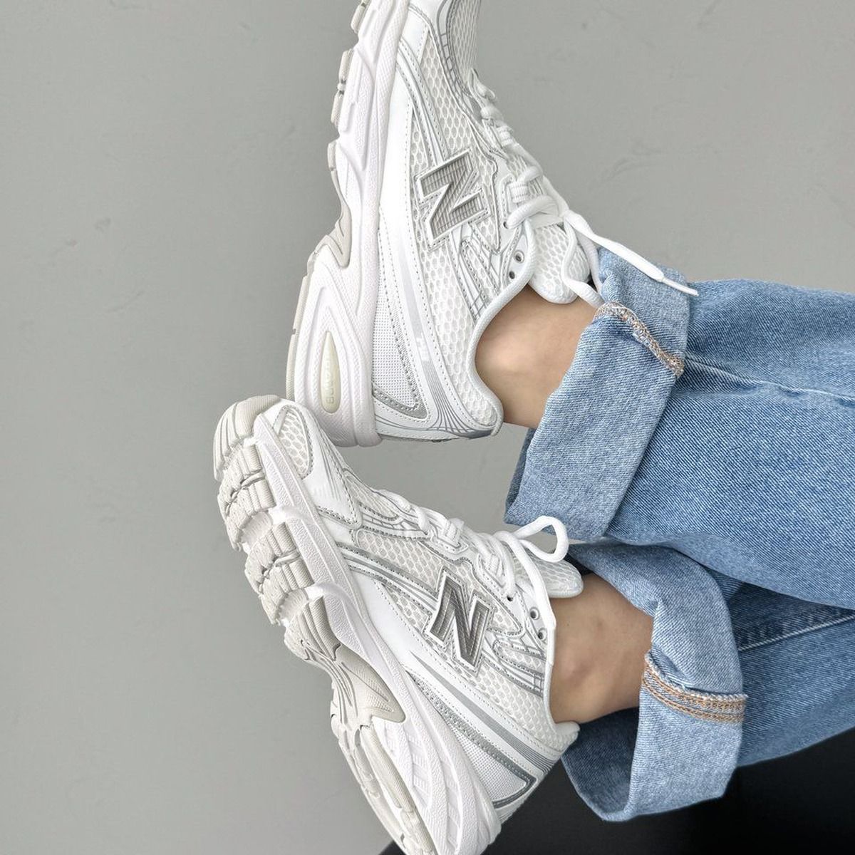 New Balance 740