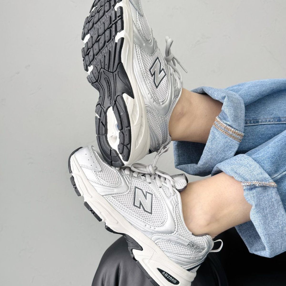 New Balance 530