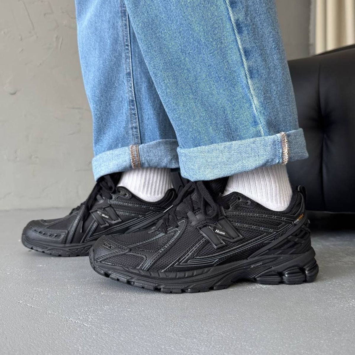 New Balance 1906R