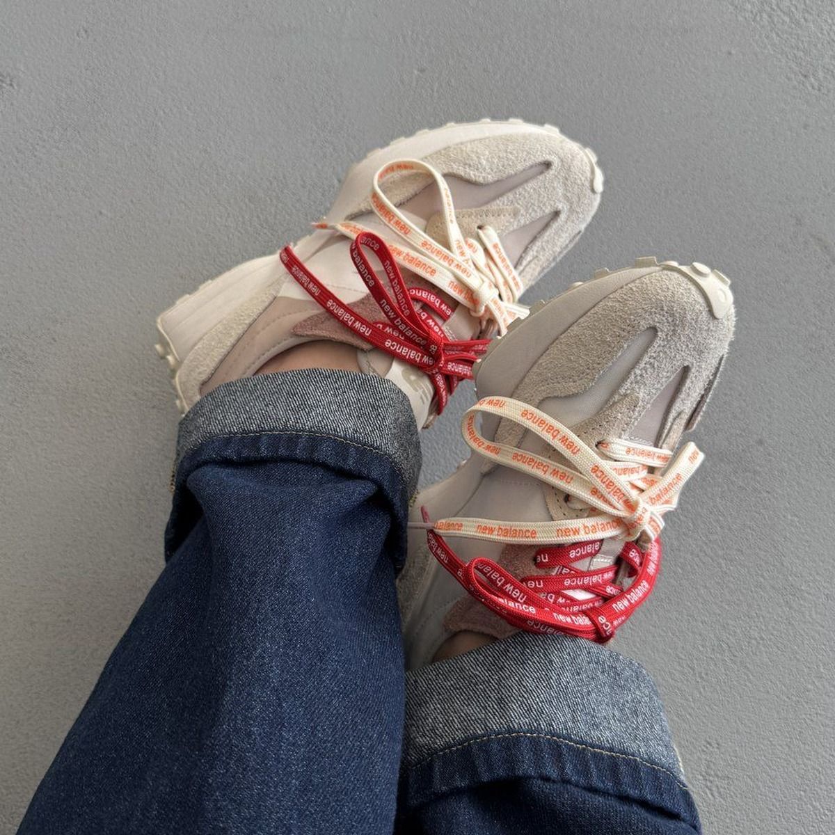 New Balance 327