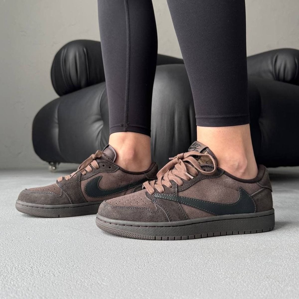 Nike Air Jordan 1 Low x Travis Scott
