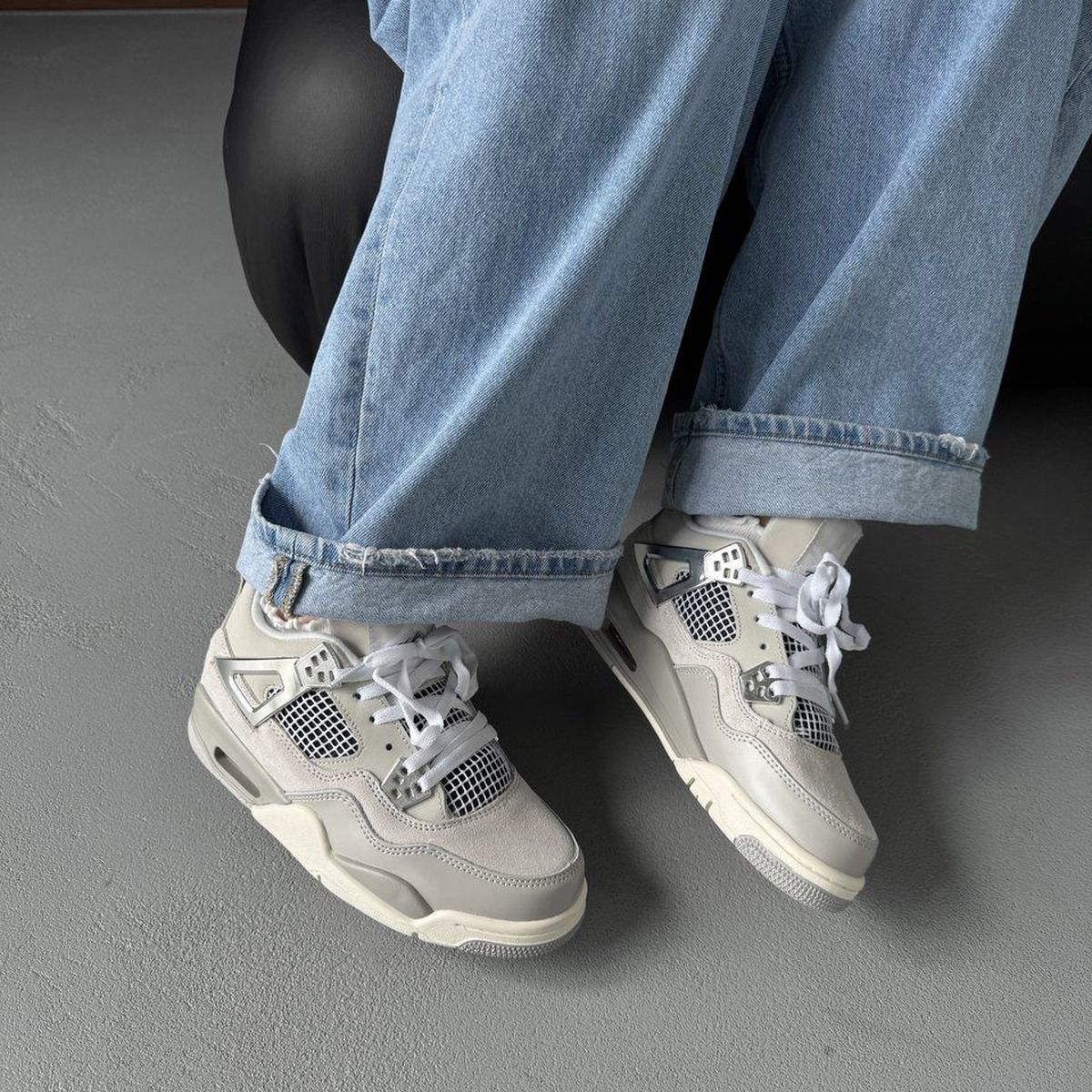 Nike Air Jordan 4 Frozen Moments