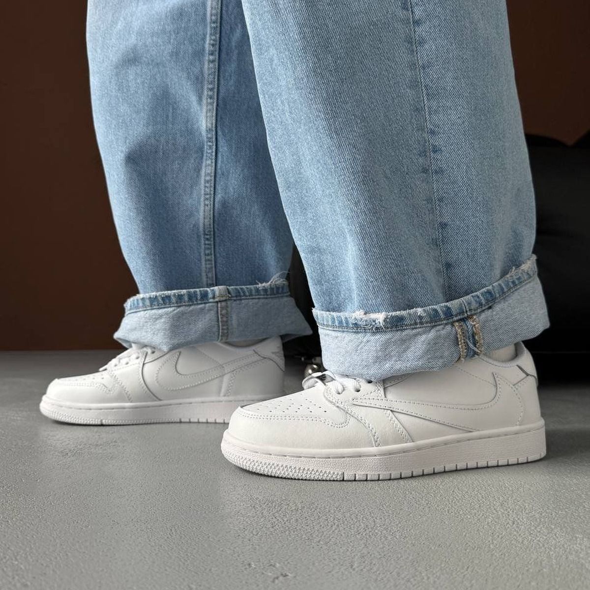Nike Air Jordan 1 Low Travis Scott