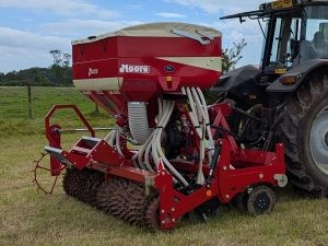 3 metre Moore Unidrill With Hopper Extension