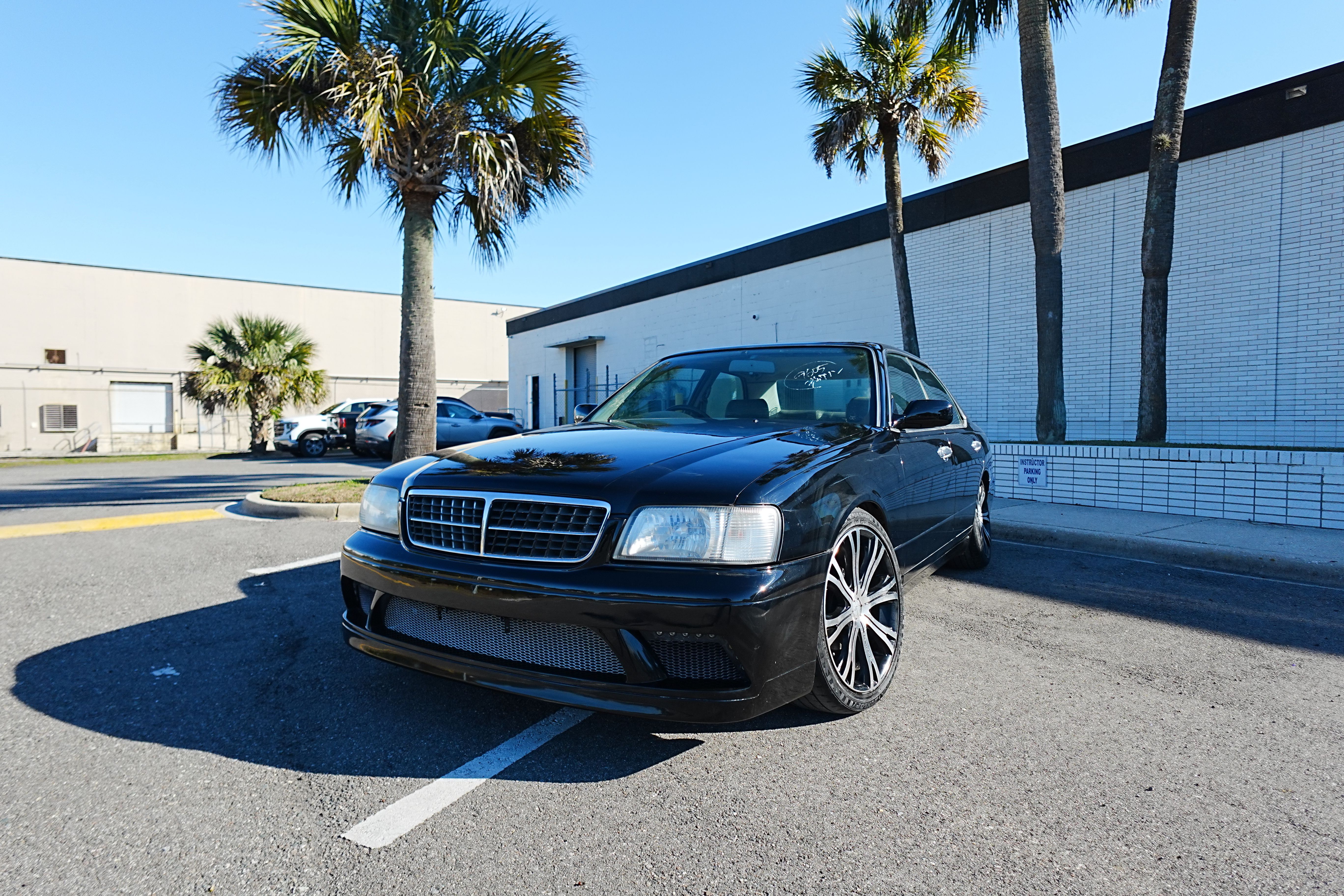 1998 Nissan Gloria Brougham Prime Edition Y33 Sold | JDM Supply