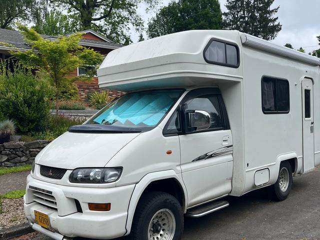 1997 Mitsubishi Delica L400