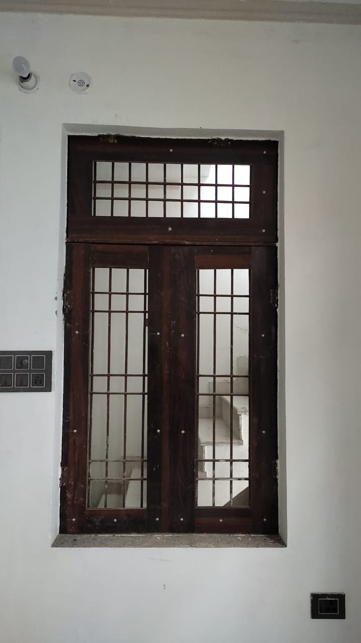 Bakelite Window Design 4