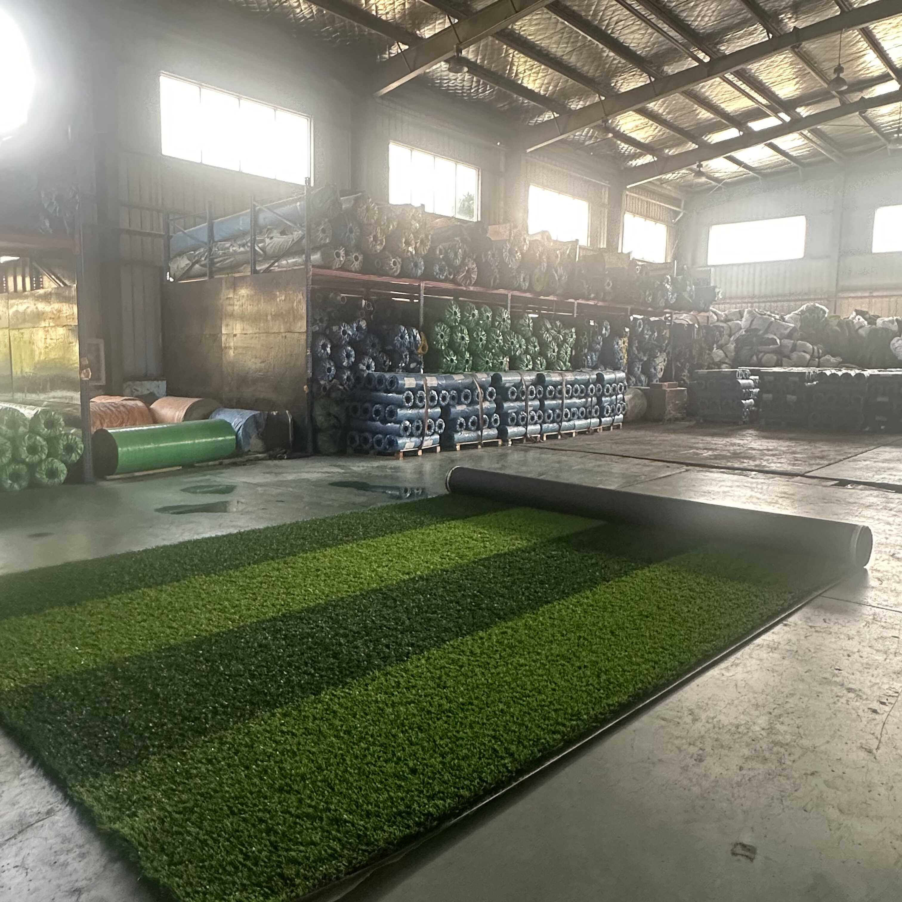 Wholesale Dark Green Light Green Customized Sports turf Artificial Grass Carpet Synthetic Grass for Football Soccer Fields