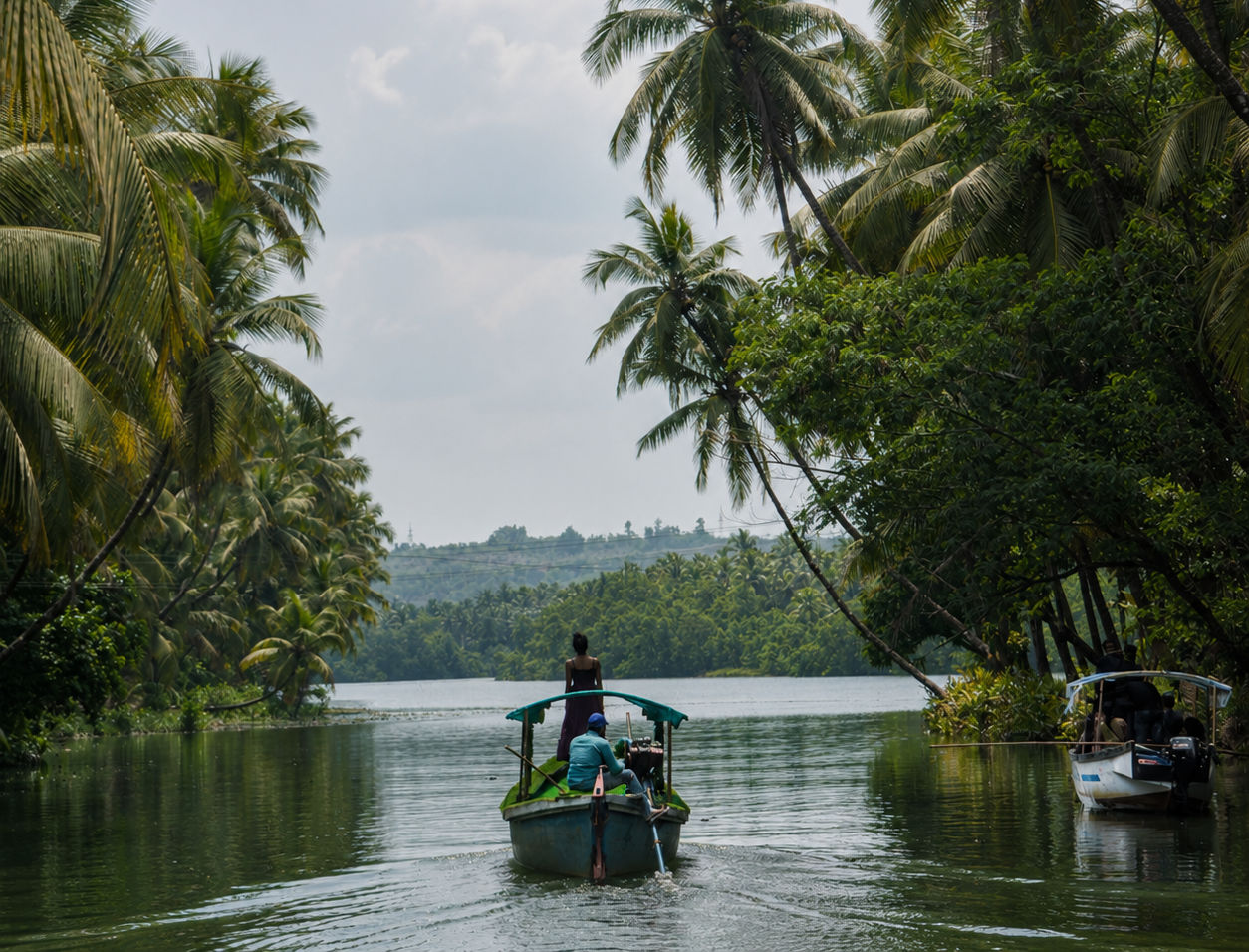 Boat on the Sharavathi river at Honnavar
