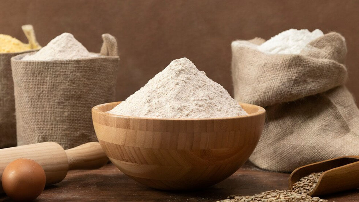 Chakki Fresh Atta vs. Commercial Flour: Making the Right Choice for Your Health or How to Choose the Best Chakki Fresh Atta for Your Family