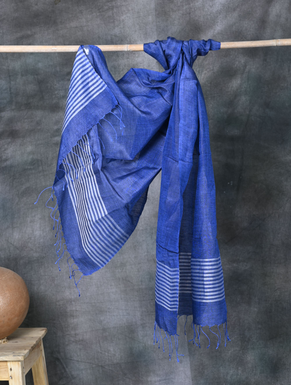 Buy Trendy Cotton Stoles for Women Online | Aanvaya