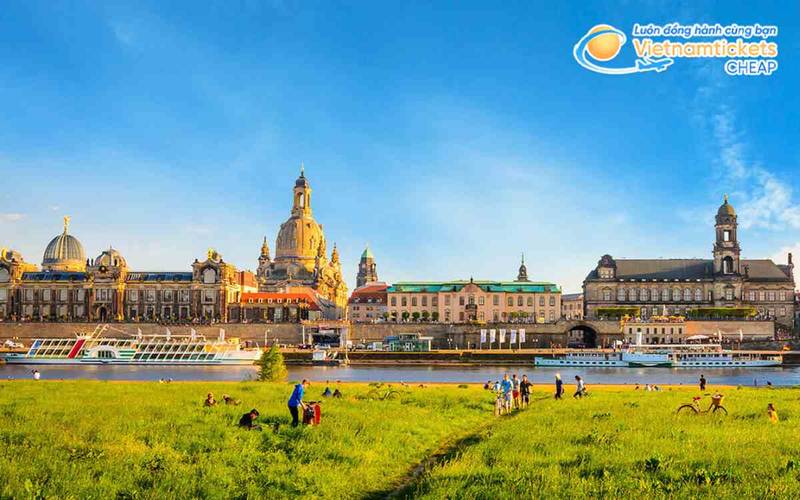 Không khí mùa hè Dresden