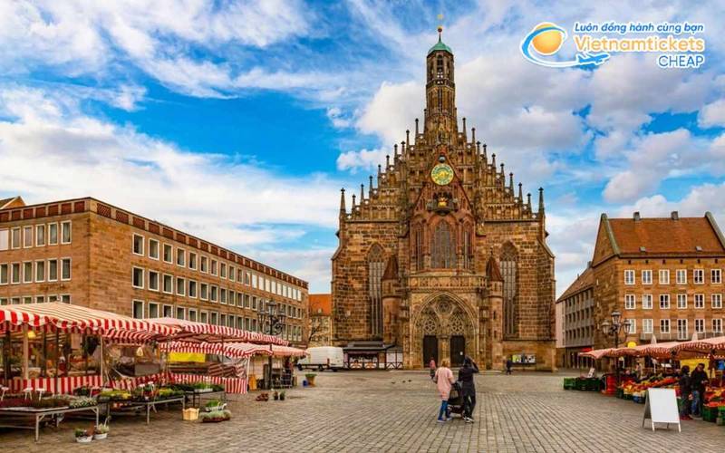 Nhà thờ Frauenkirche Nuremberg