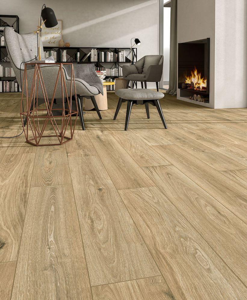 Placă ceramică porțelanată care imită parchetul, stejar natural