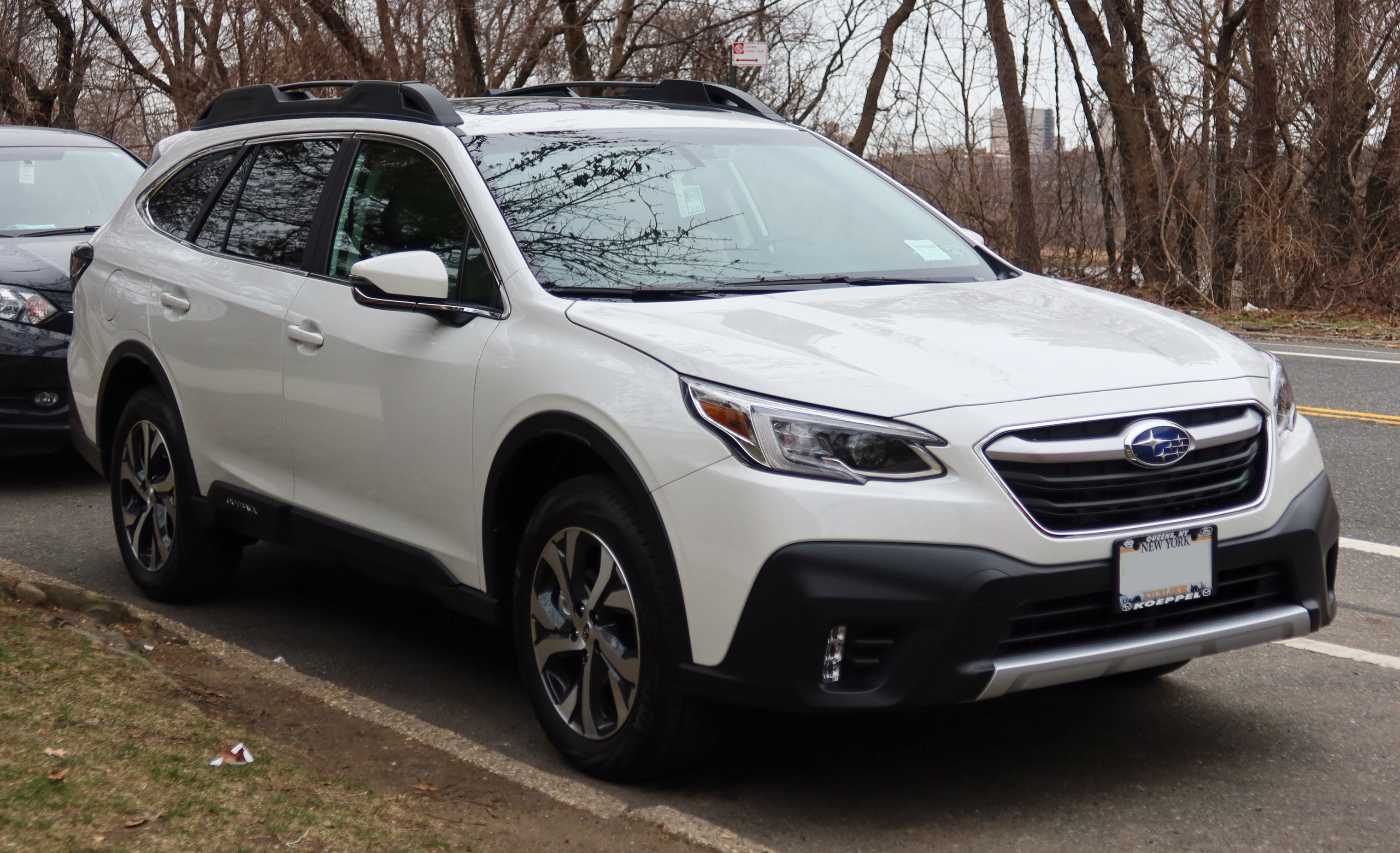 Subaru Outback outside Askim's Auto Works