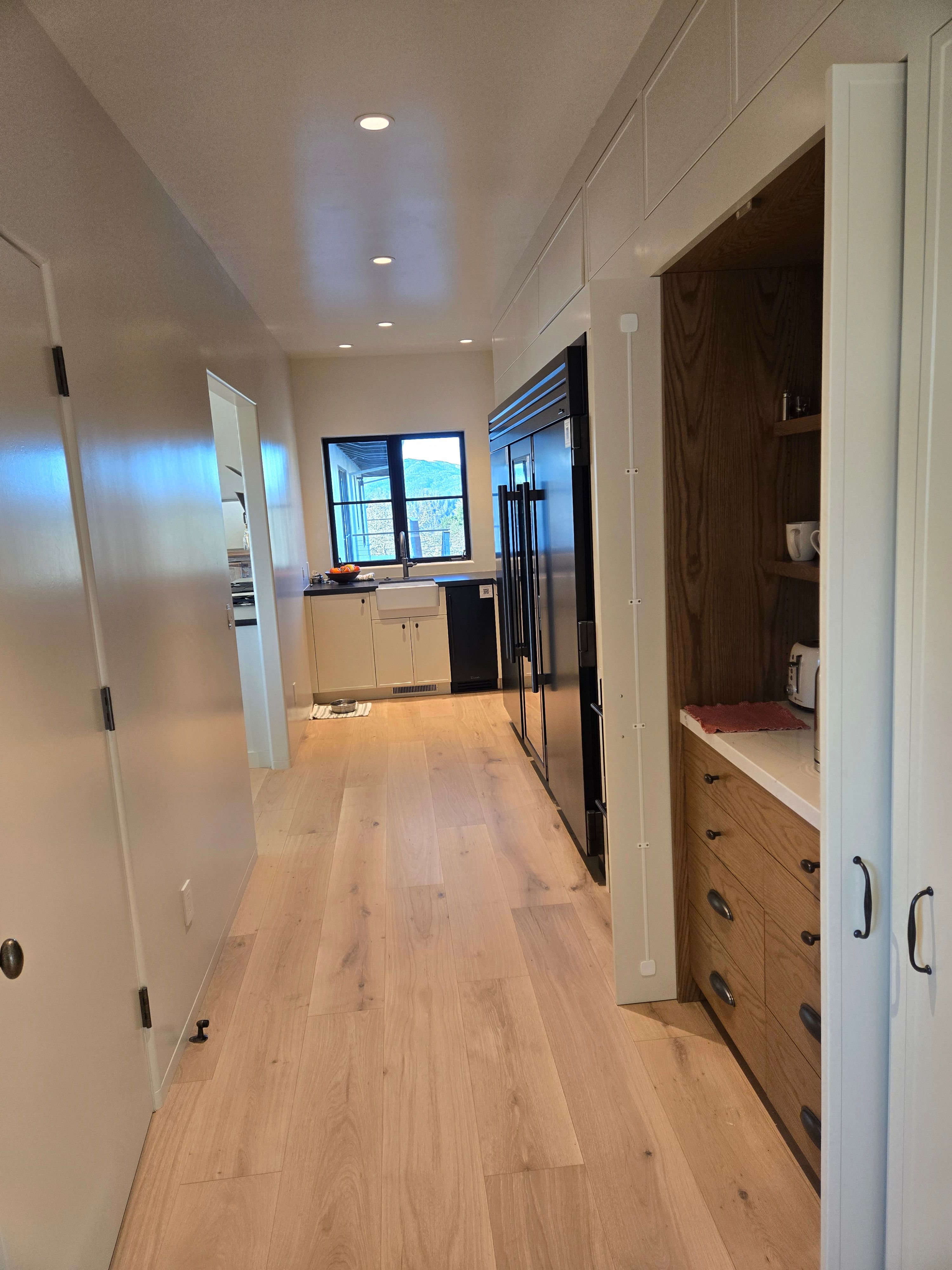 9 Greenfield Way St Helena bedroom with exposed beams