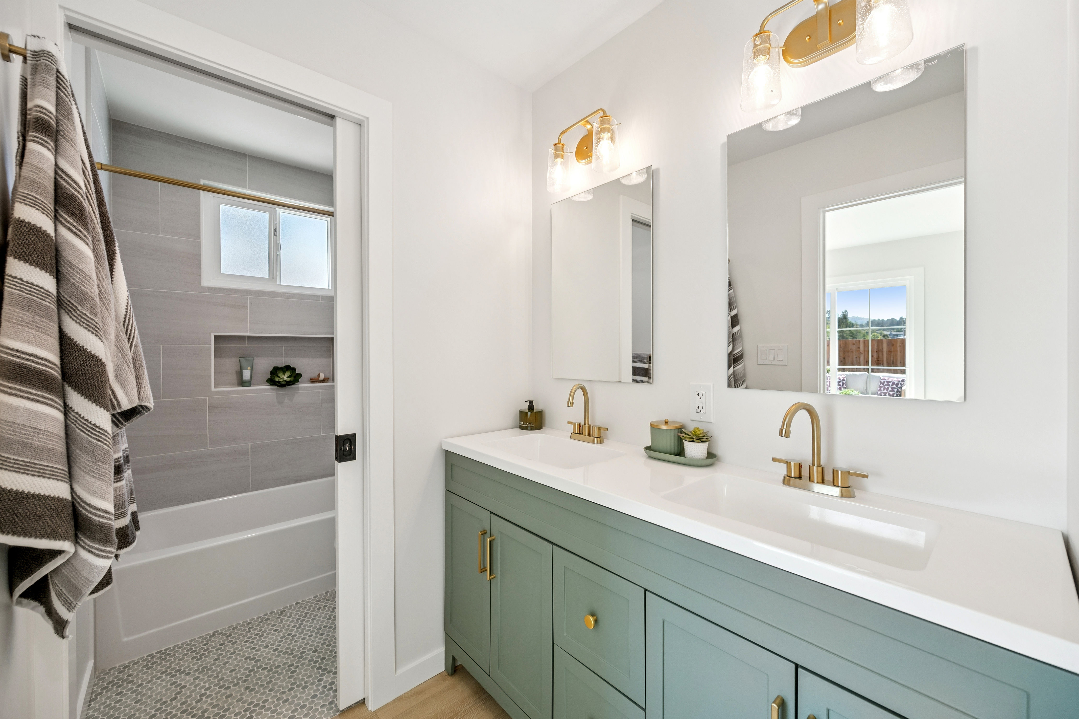 Luxury custom home interior by Grace Morales Builders