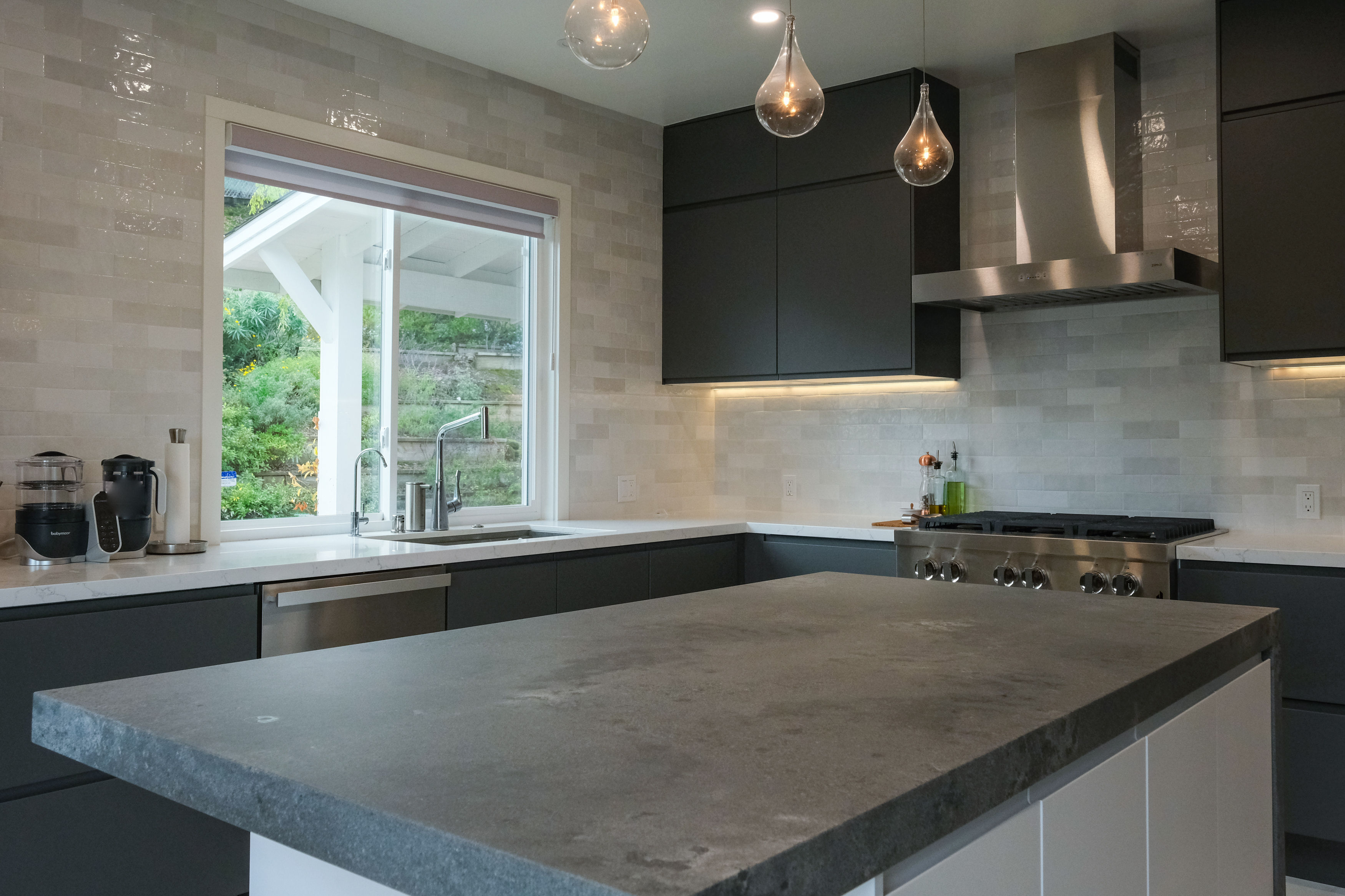 JR Solutions custom home construction and remodel work
