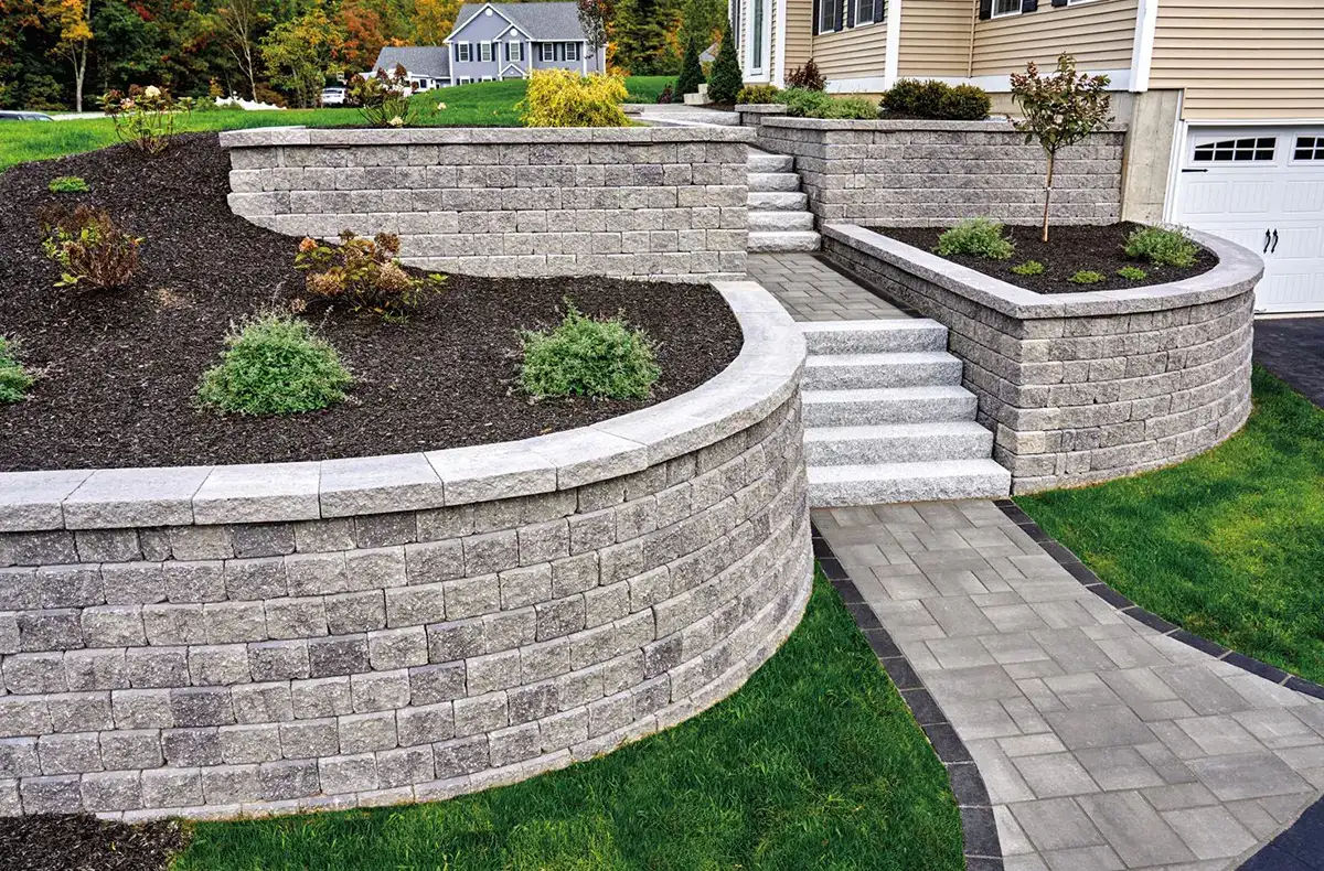 Stone retaining wall construction