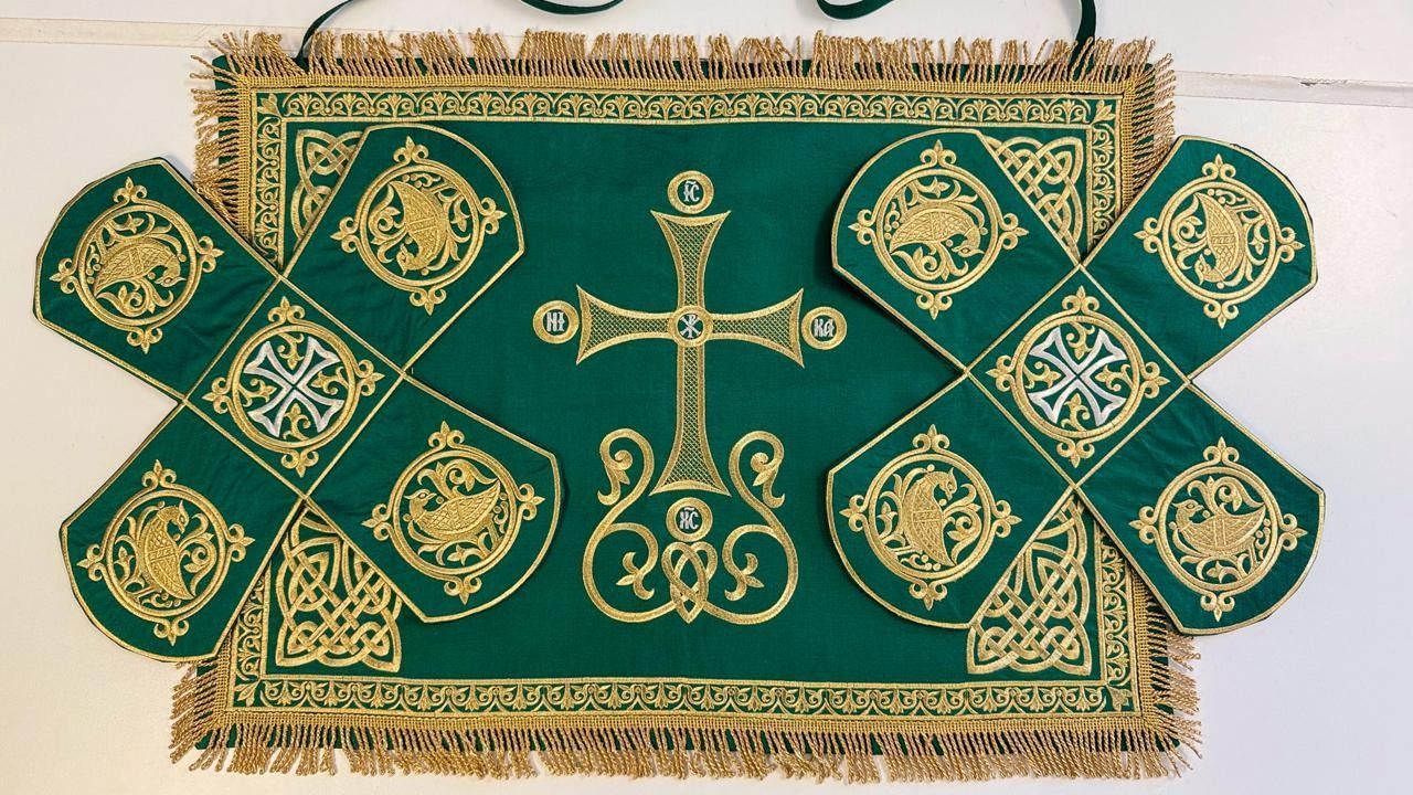 Orthodox Chalice Covers Set Green Gold with Celtic Cross Embroidery