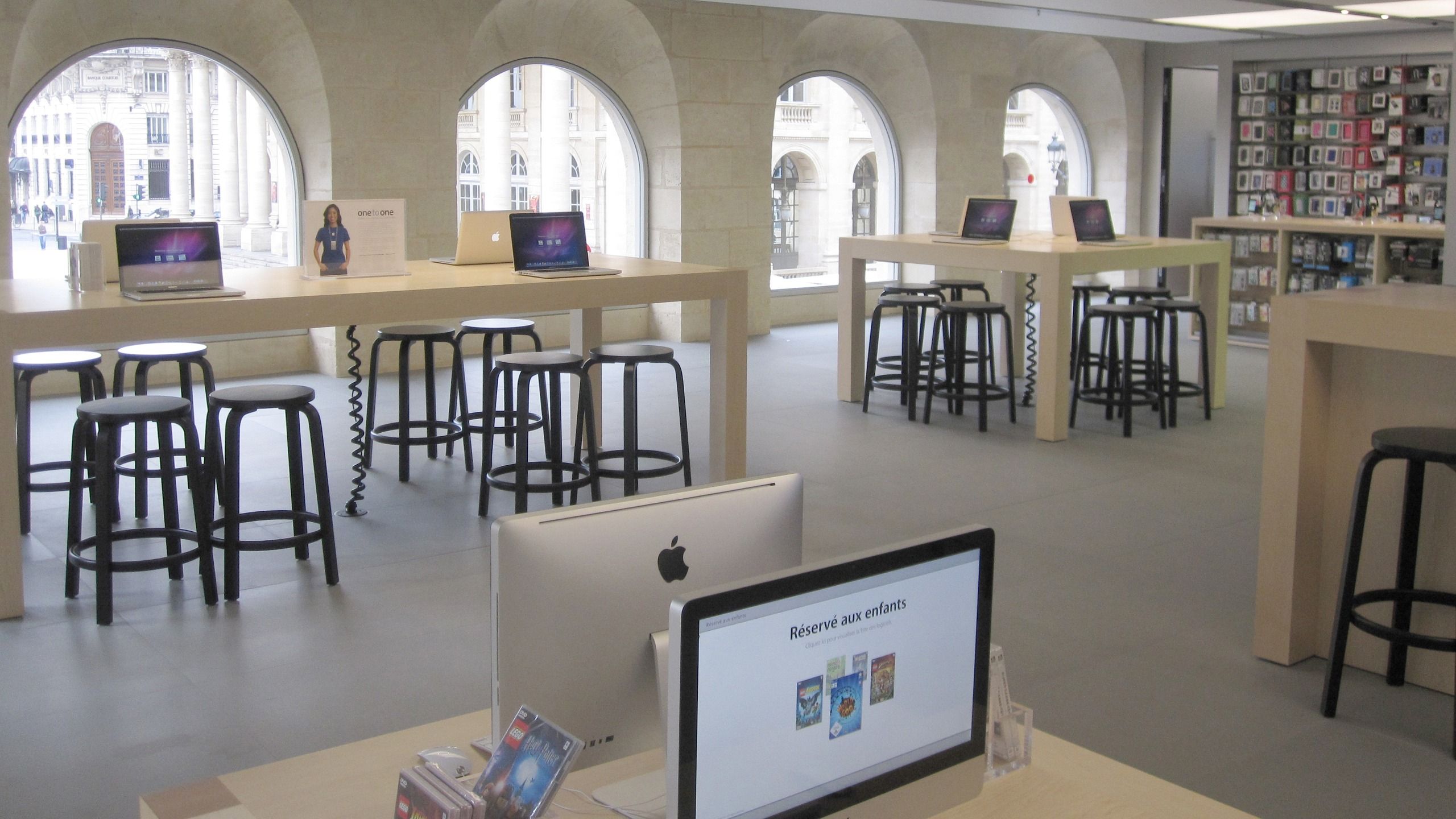 Apple store Bordeaux - 4A Architectes