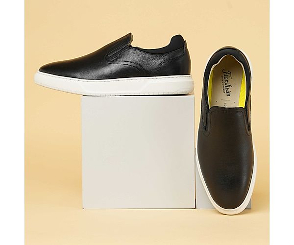 The Plain Toe Black Men Casual Florsheim