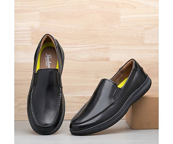 The 9M Black Men Moc Toe Florsheim