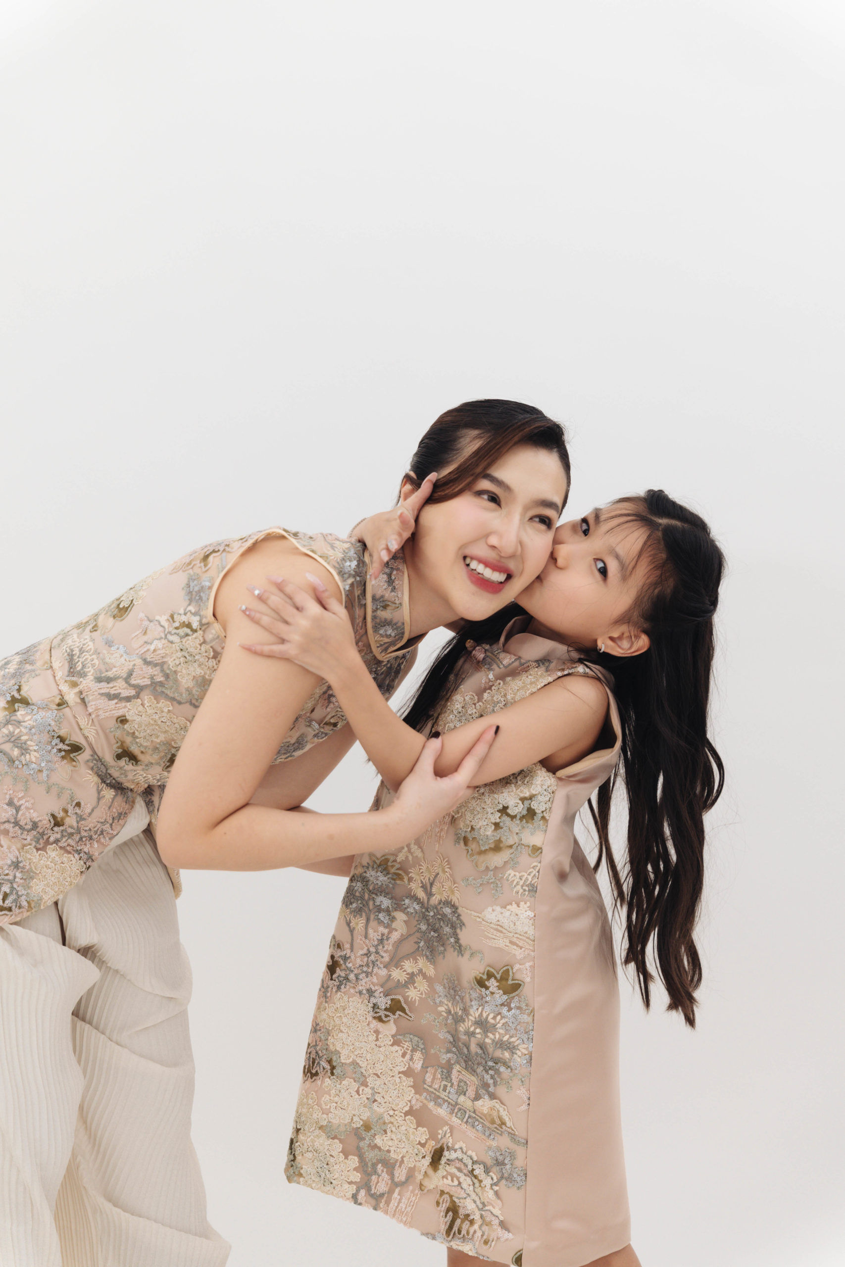 YUKI TOP