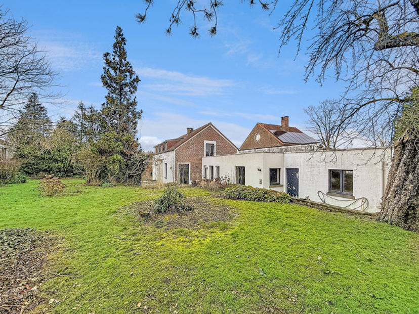 ***VENDU*** Ohain - Villa ± 270m², à rénover, à 2 pas du Messager de BXL