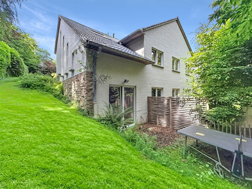 Rixensart - Spacieuse villa 5 ch, 3 sdb + prof lib possible Rixensart - Spacieuse villa 5 ch, 3 sdb + prof lib possible