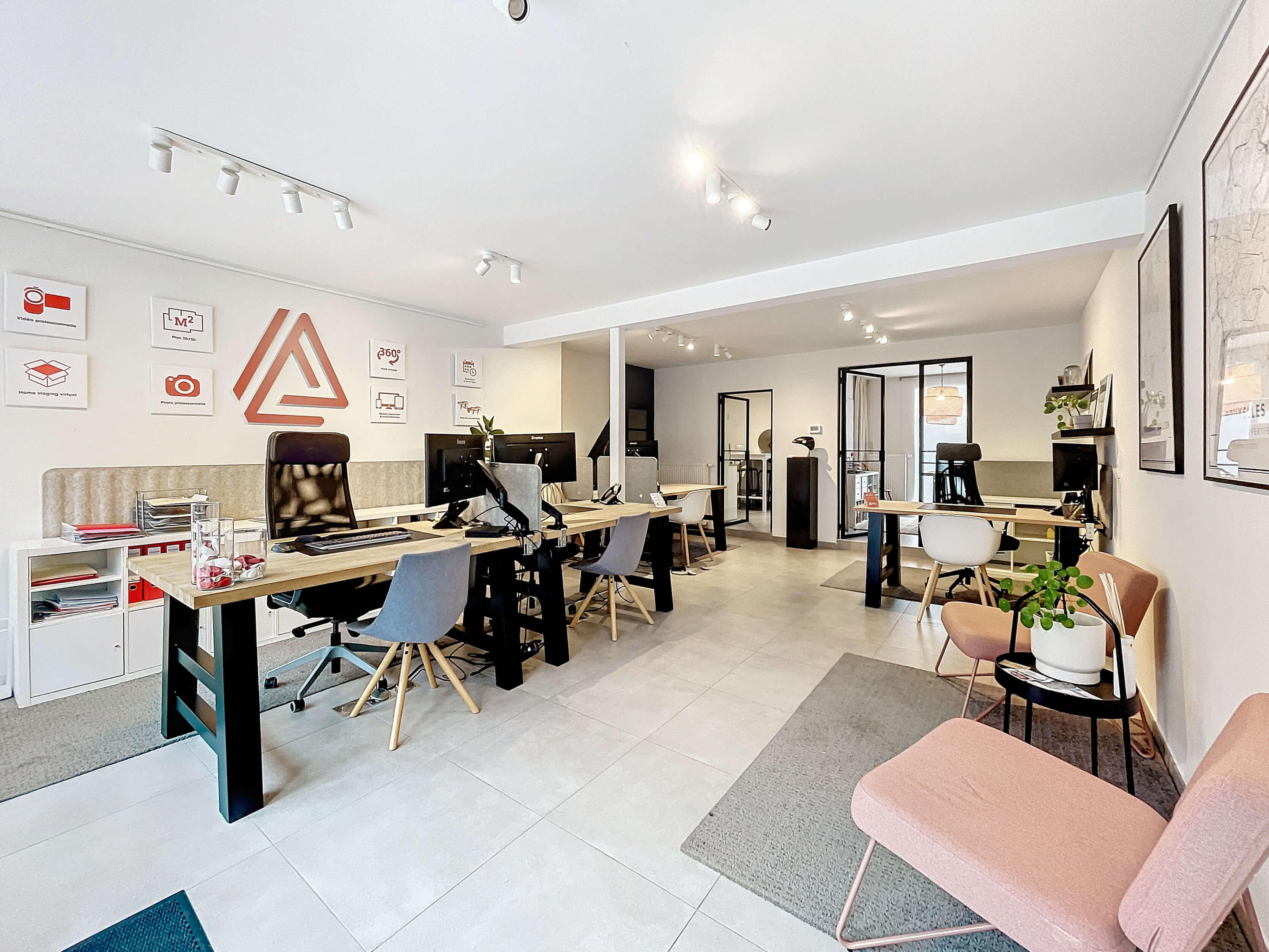 Intérieur du bureau Amelot Properties Intérieur du bureau Amelot Properties