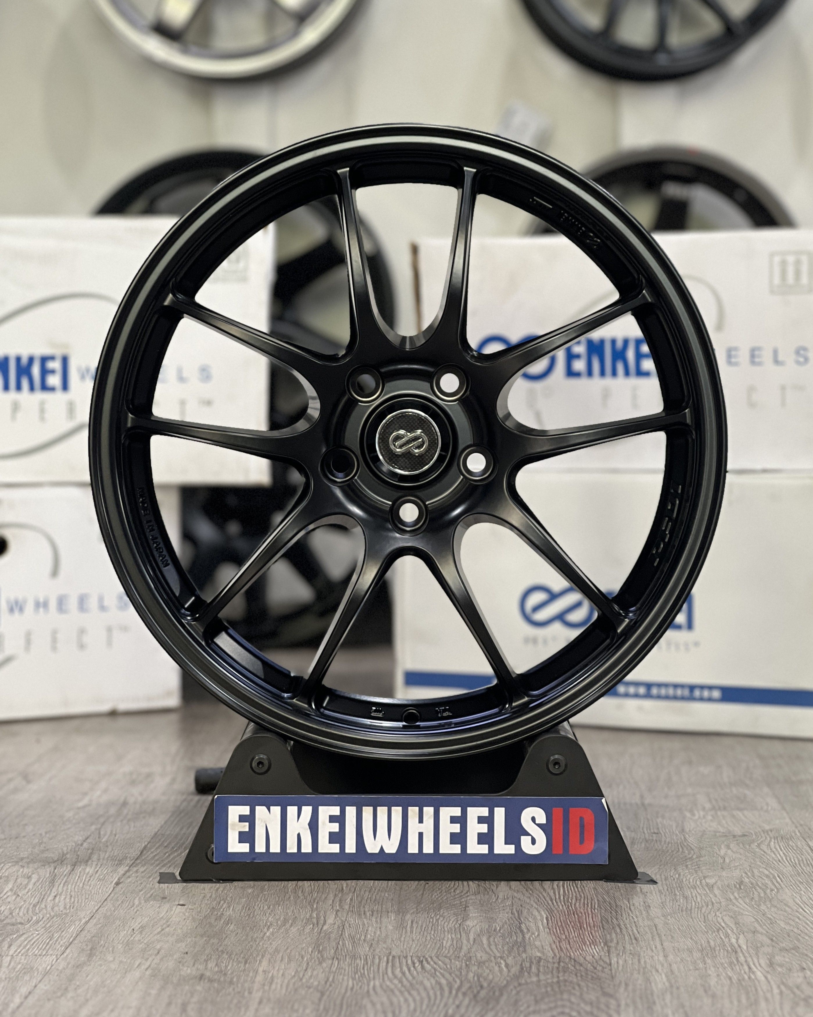 Enkei PF01 18 Matte Black