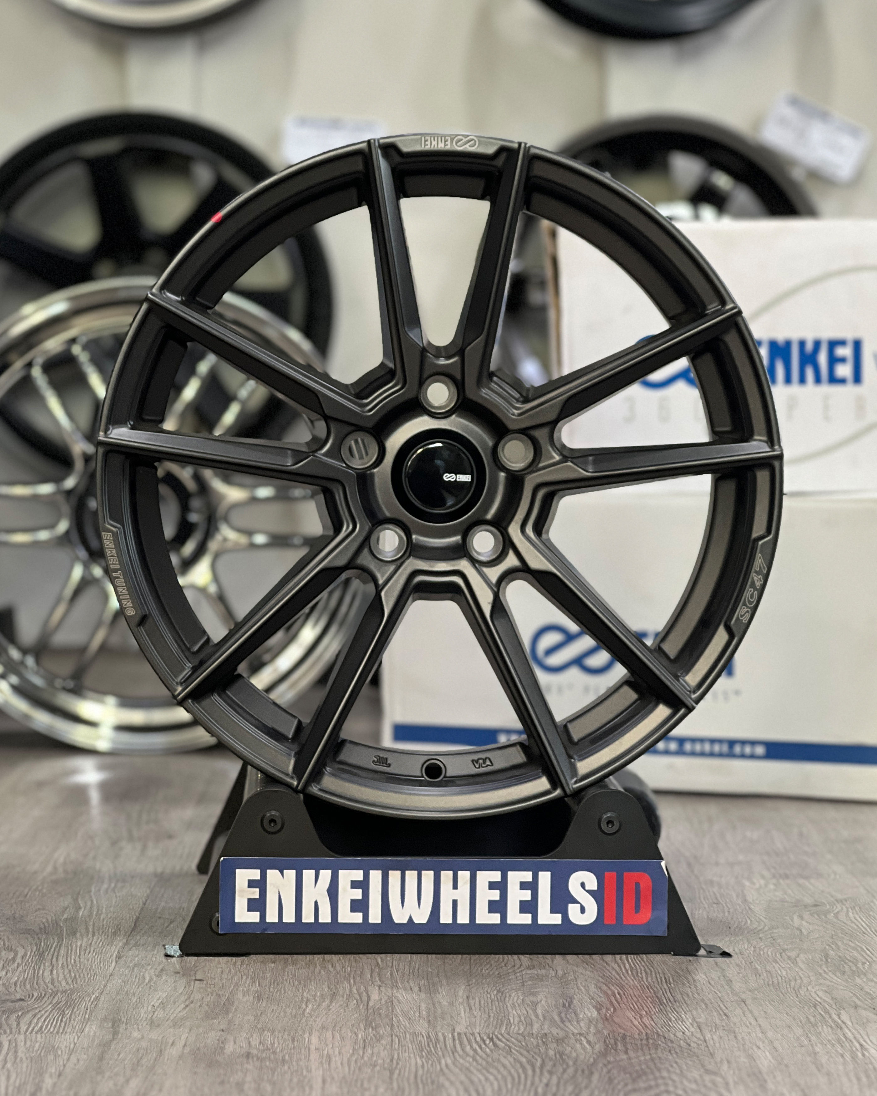 Enkei SC47 17 Dark Gunmetal