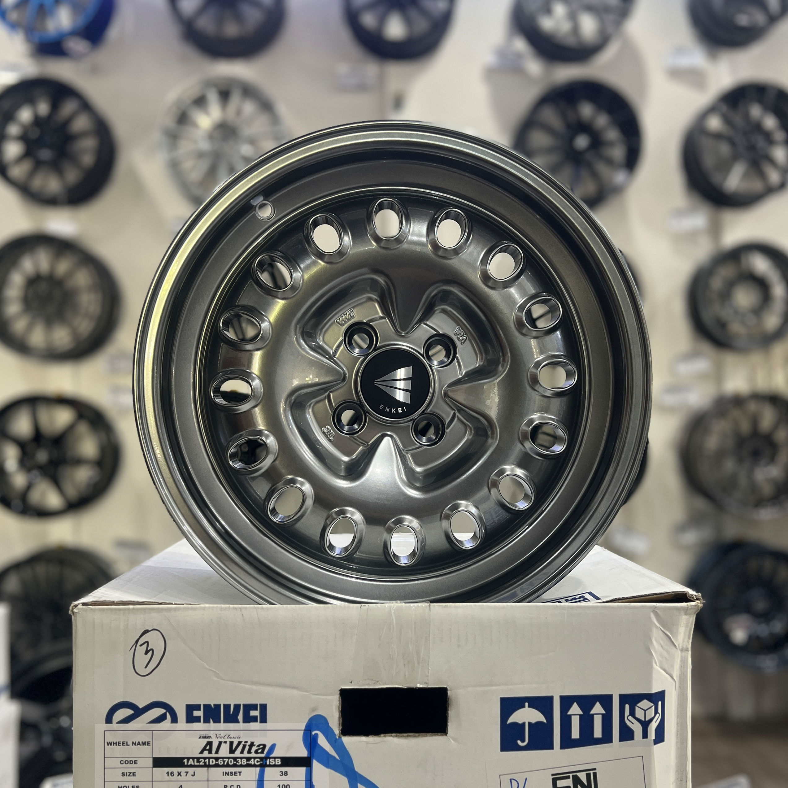 Enkei AL'VITA 16 Hyper Silver