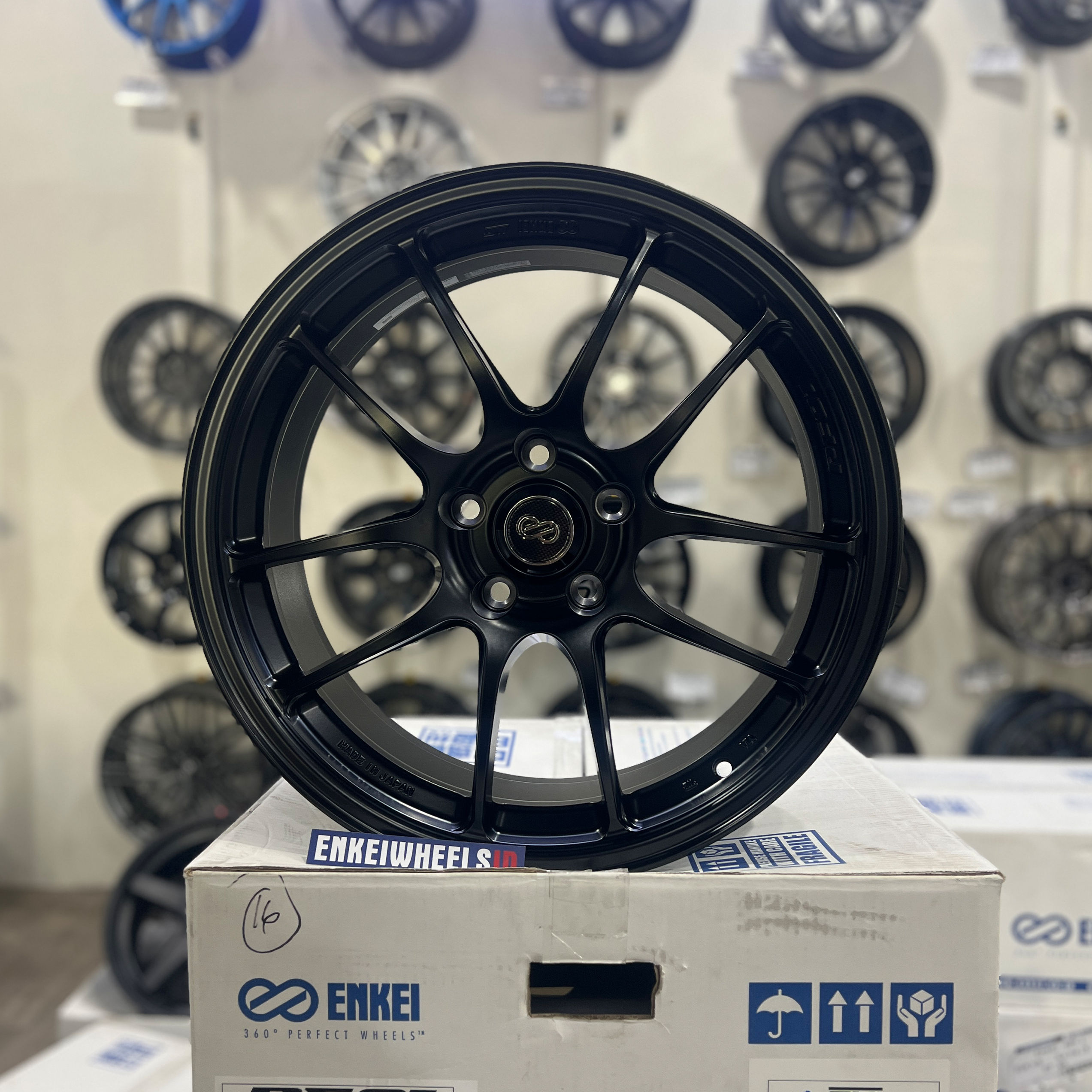 Enkei PF01 18 Matte Black