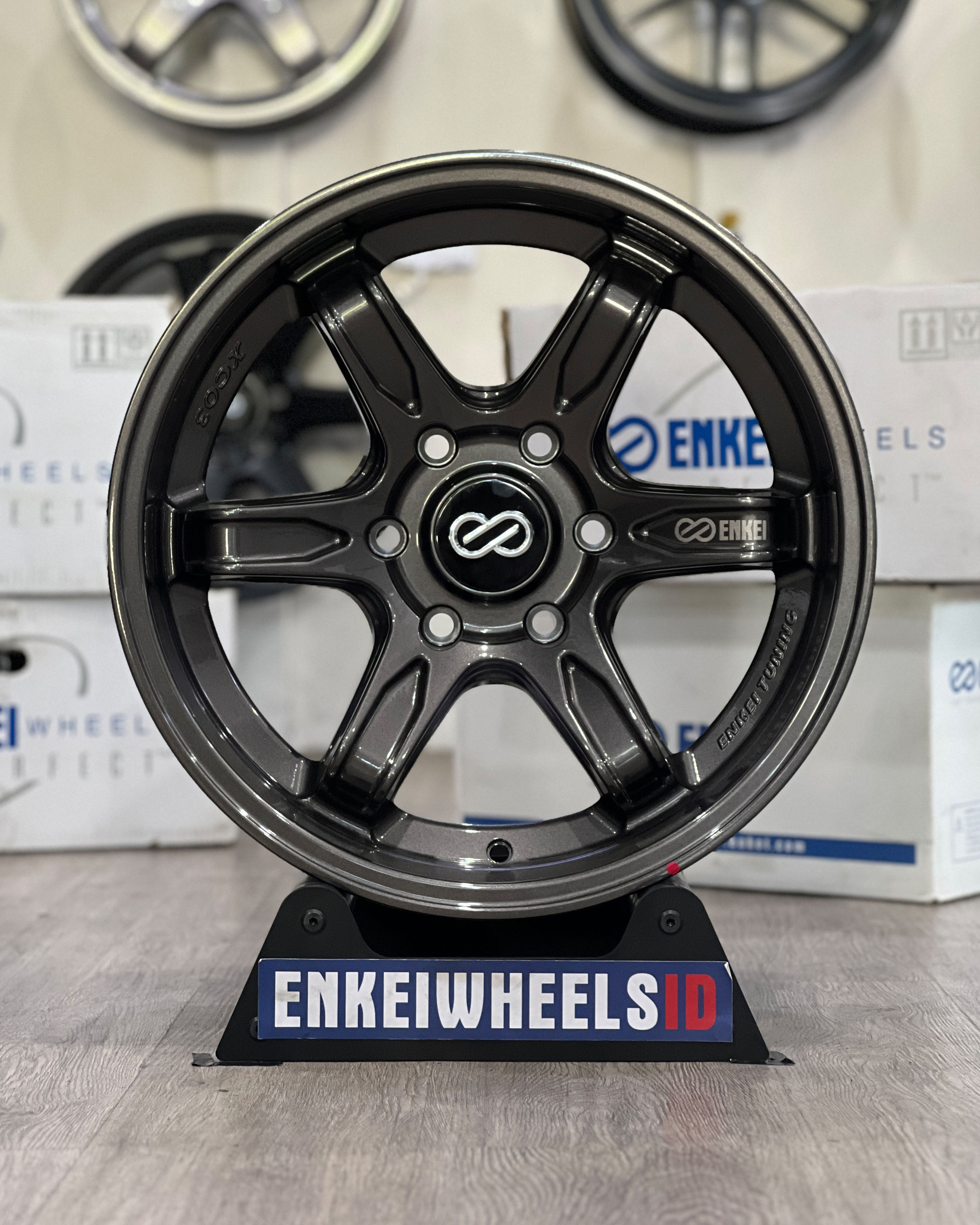 Enkei XC03 18 Gloss Gunmetal