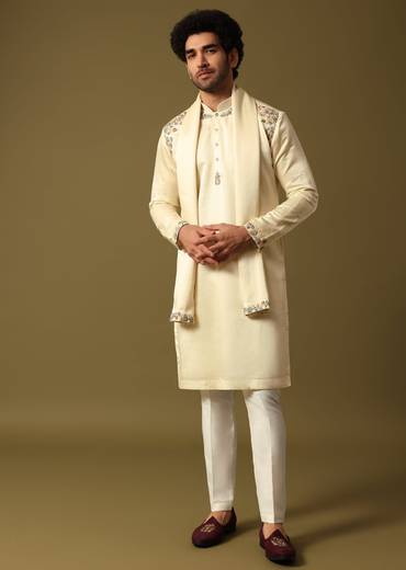 off_white_kurta_pant_set_with_resham_work-sg229598_6_8153d37b-97c4-4511-bf4e-2f7e46f8a059.jpg