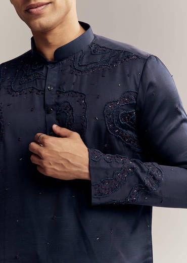 blue-silk-hand-embroidered-kurta-set-for-men-sg321860-1_8.jpg